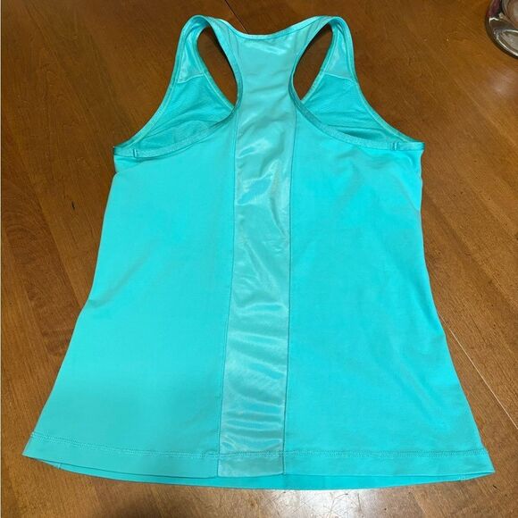 Alo Yoga Racerback Tank Top w/ Built in Bra Light Green (Spearmint) Size Large - Picture 5 of 6